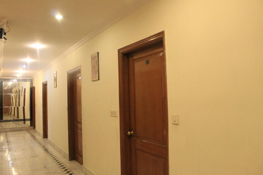 Hotel O Grand Central Delhi Zewnętrze zdjęcie