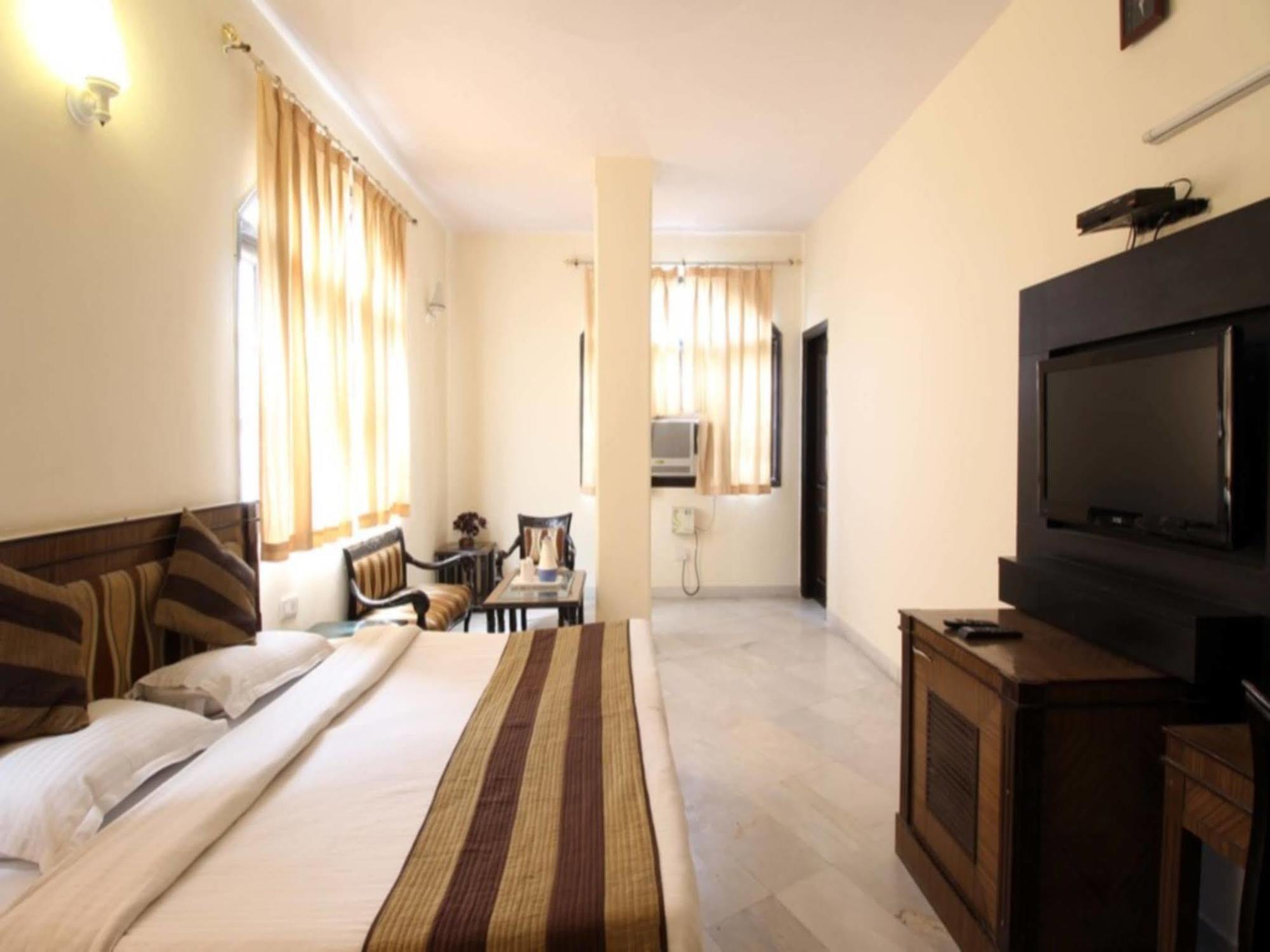 Hotel O Grand Central Delhi Zewnętrze zdjęcie