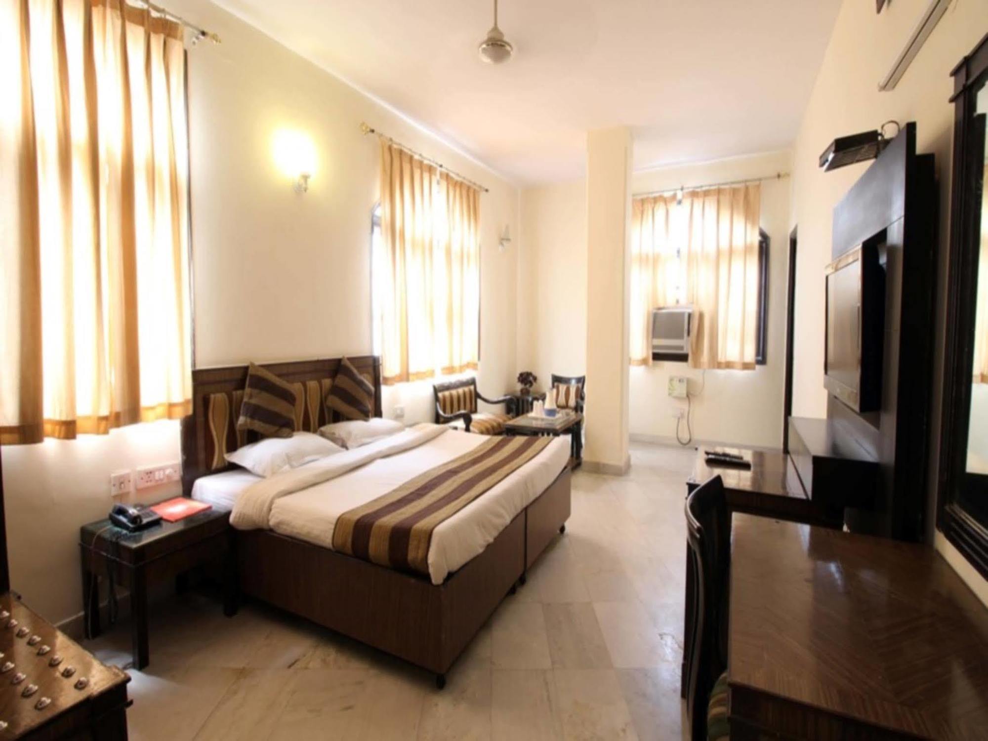 Hotel O Grand Central Delhi Zewnętrze zdjęcie